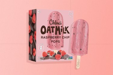 Chloe’s Oat Milk Raspberry Chip Pops