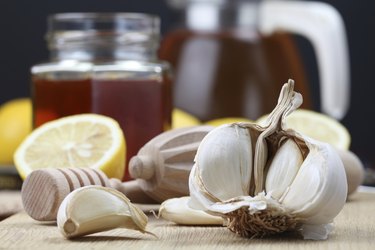 Can Eating Garlic Make Your Skin Smell? | Livestrong