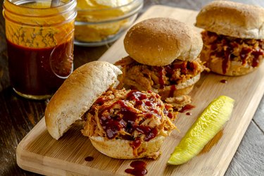 Barbeque Pulled Pork Sandwiches
