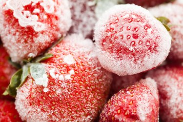 frozen strawberries strawberry smoothie tropical healthy egyptian outbreak hepatitis slows caf goes multi state getty livestrong close marler cafe