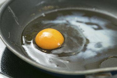 Spiegelei auf Toast