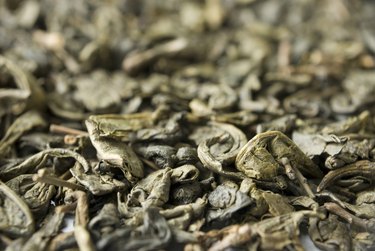 Green tea (camellia) leaves makro