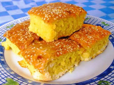 Corn bread with cheese and sesame