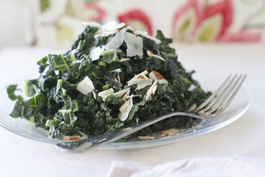 Tuscan Kale Salad