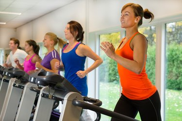 Running exercise in the sportclub