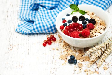 breakfast with fresh berries