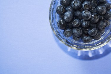 Bowl of blueberries