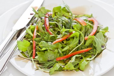 Green Salad with Red Pepper