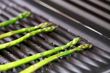 Asparagus on grill