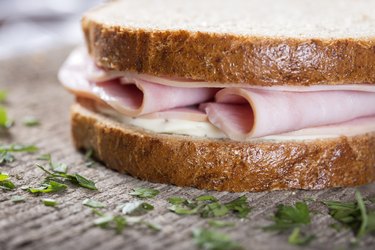 Sandwich with ham and cheese