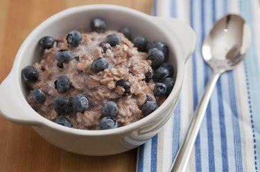 Oatmeal Porridge with blueberries