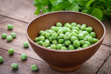 Green peas in bowl