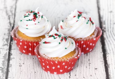 Holiday cupcakes