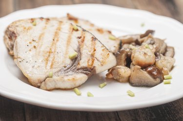 Grilled fish with mushrooms