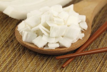 sliced coconut flakes