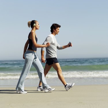 Walking strengthens 2024 which muscles