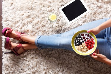 Picture from above of a healthy breakfast