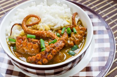 Octopus curry with rice and chives