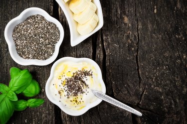 Superfood - Chia Samen, Joghurt, Banane
