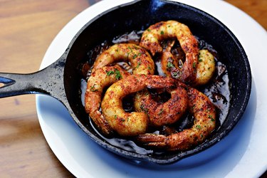 Shrimp in small pan