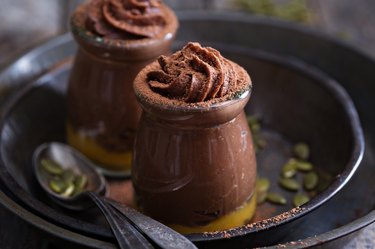 Healthy vegan chocolate pumpkin pudding