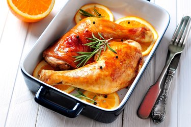 How to Broil or Bake a Leg of Chicken | livestrong