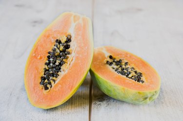 Sliced papaya