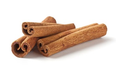 Fragrant cinnamon sticks