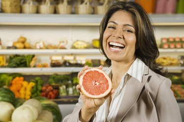 Grapefruit Nutrition: Benefits, Calories, Facts, Diets and Risks