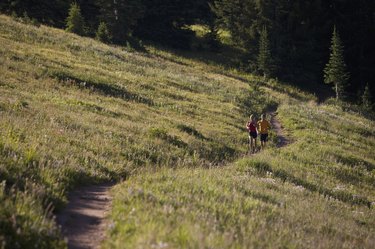 山上的徒步旅行者