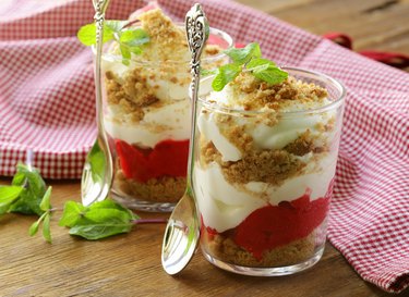 dairy dessert with strawberries, trifle
