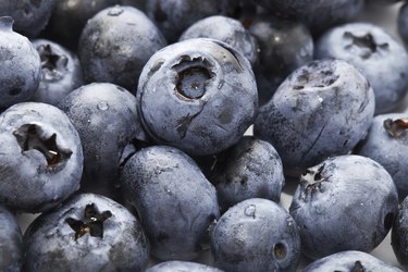 10 Worst Non-organic Fruits | livestrong