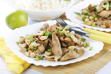 How Many Calories in Cashew Chicken 