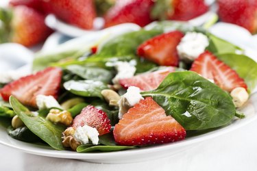 salad with strawberry