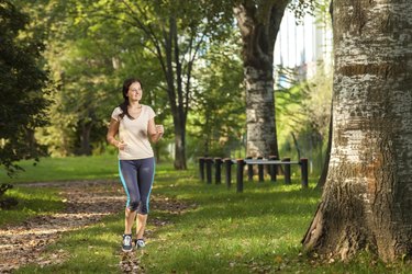 Waist size predicts heart attacks better than BMI, especially in