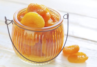 dry apricots