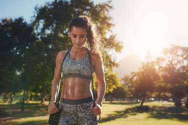 What Causes Intestinal Twisting When Doing Sit-Ups?