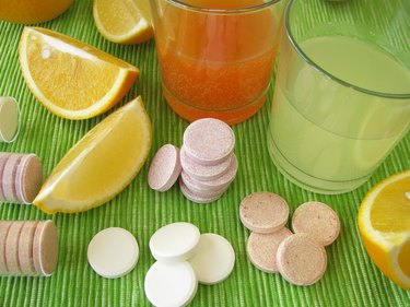Lemonade tablets with vitamins