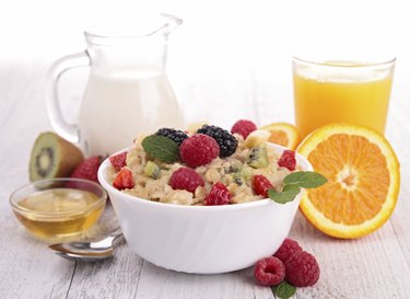 healthy breakfast, porridge with berries