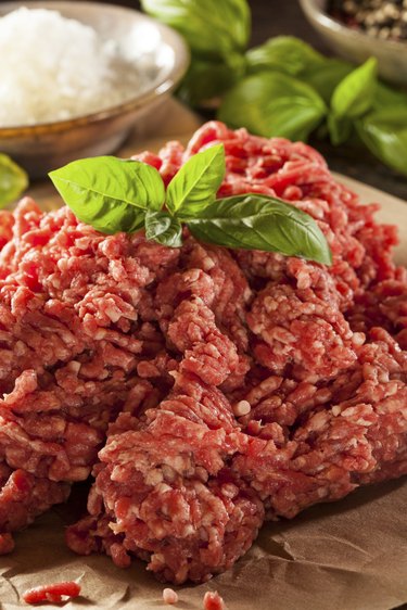 Lean Ground Beef Vs Ground Chuck What S The Difference Livestrong