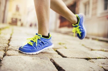 Female runner, feet closeup