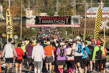 People running the Wineglass Marathon