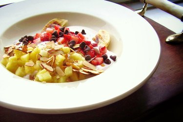 A grilled banana split breakfast bowl