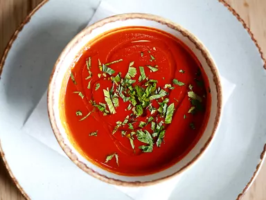 Low-Carb Tomato Soup: Keep the Comfort, Cut the Carbs