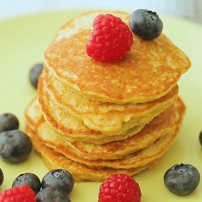 banana pancakes