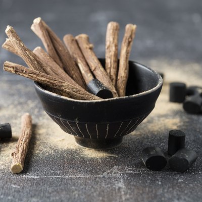 Licorice roots, licorice powder and licorice product