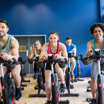 Fit people in a exercise class