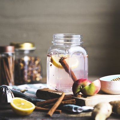 Apple cider vinegar detox drink