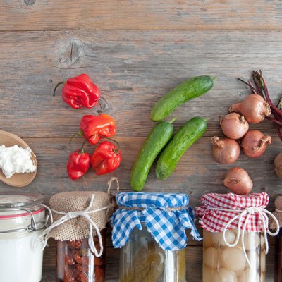 Naturally fermented foods, prebiotics, healthy for the gut
