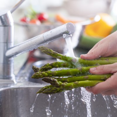 Asparagus is a prebiotic food for gut health.